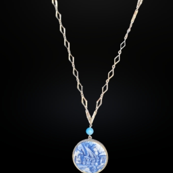 Vintage Delft Locket - Picture 1 of 8